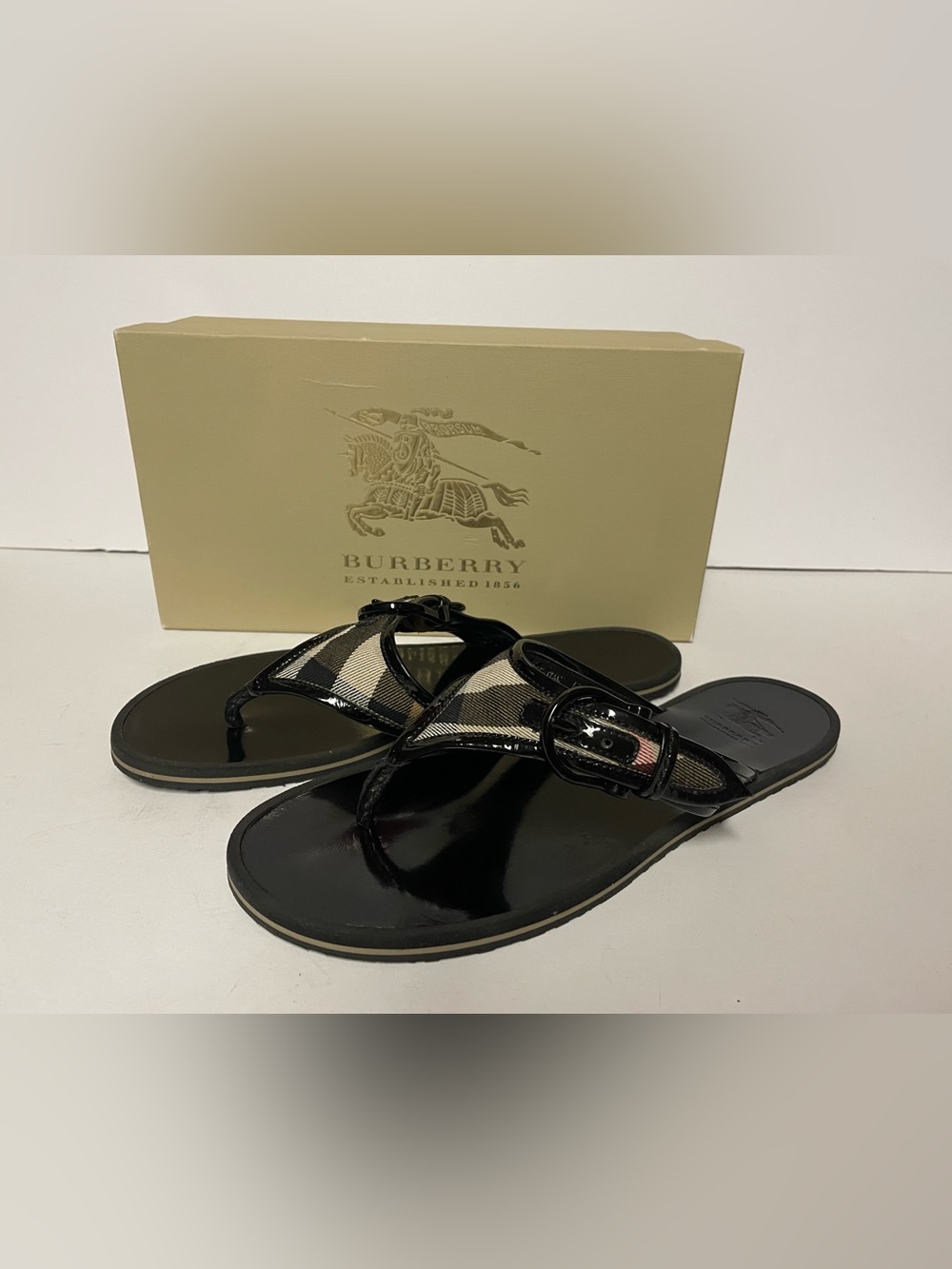 Burberry Black Patent Leather Check Sandals flats flip flops 40